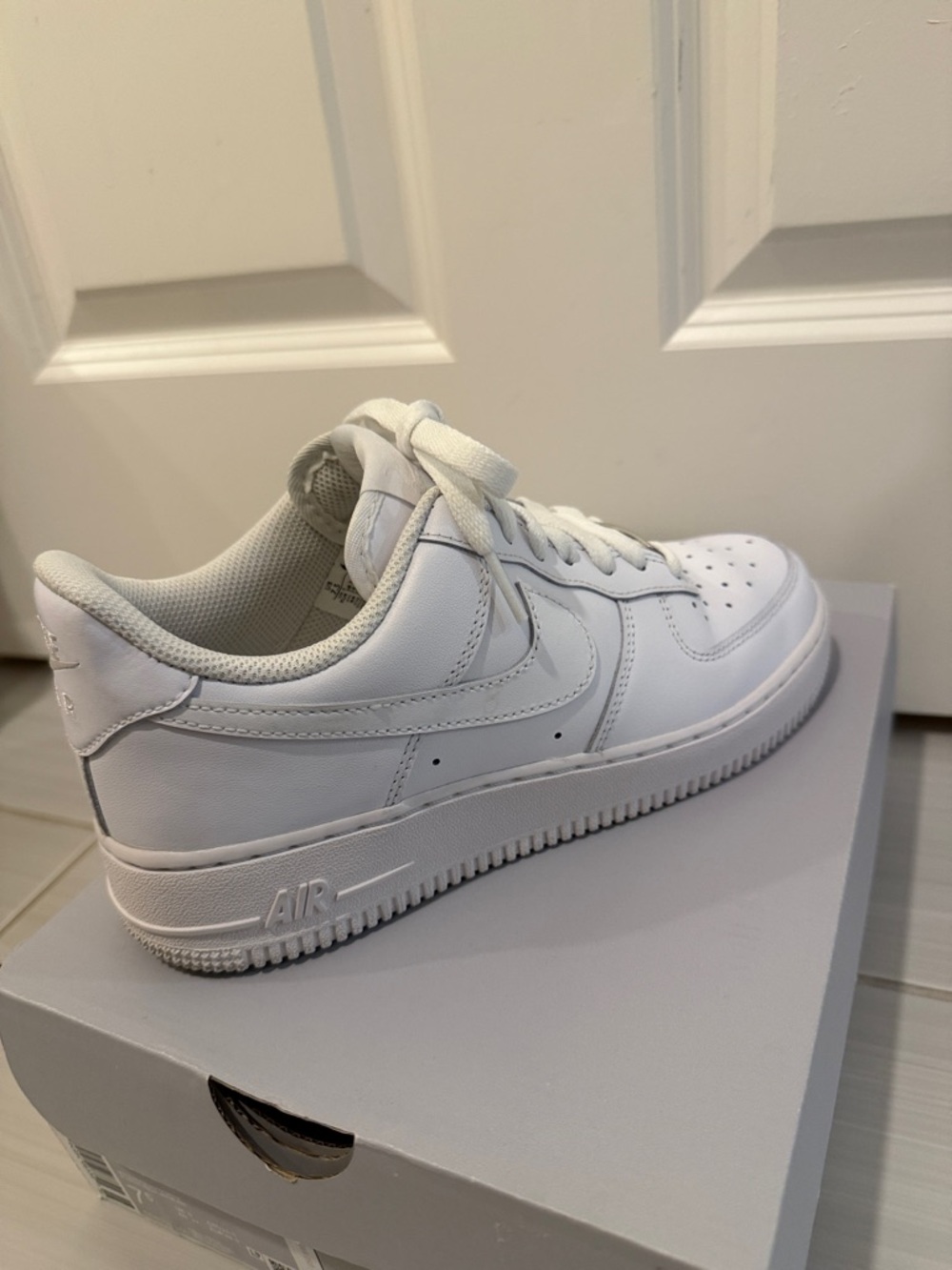 Nike women’s AF1 Air Force ones ‘07 - Picture 9 of 15